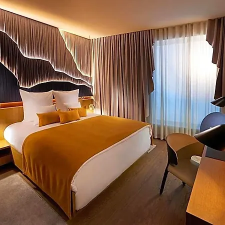 Beyond By Geisel (adults Only) München